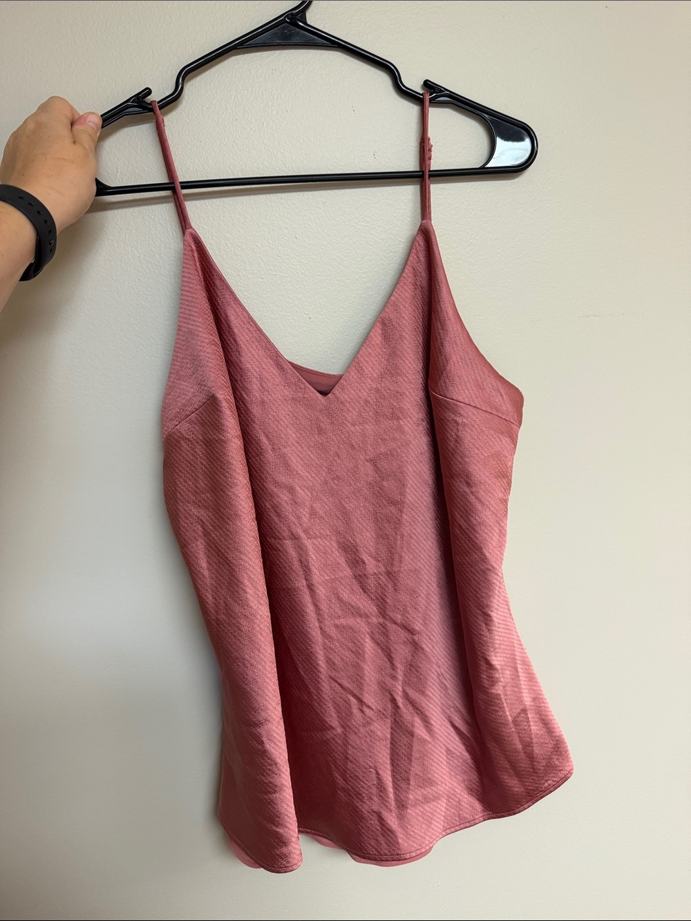 Express Dusty Rose V-Neck Satin-Look Sleeveless Top size L like new